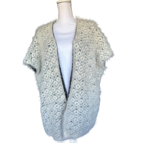 My Beloved Women's Sweater Vest One Size White Black Fuzzy Soft Wool Blend Open - Picture 3 of 12